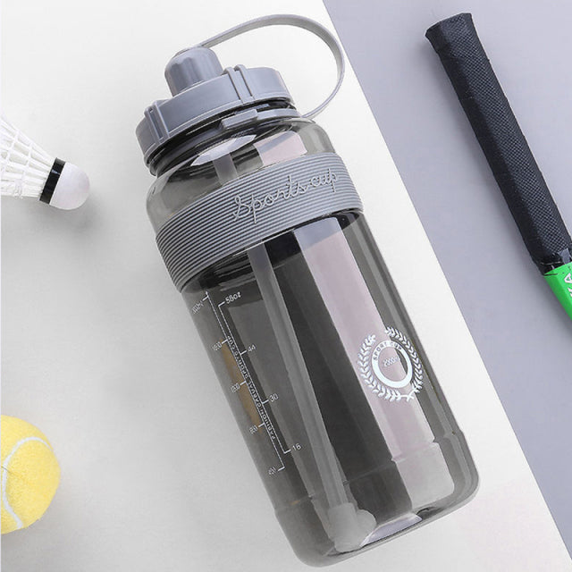 Large Capacity Water Bottle with Straw - Black