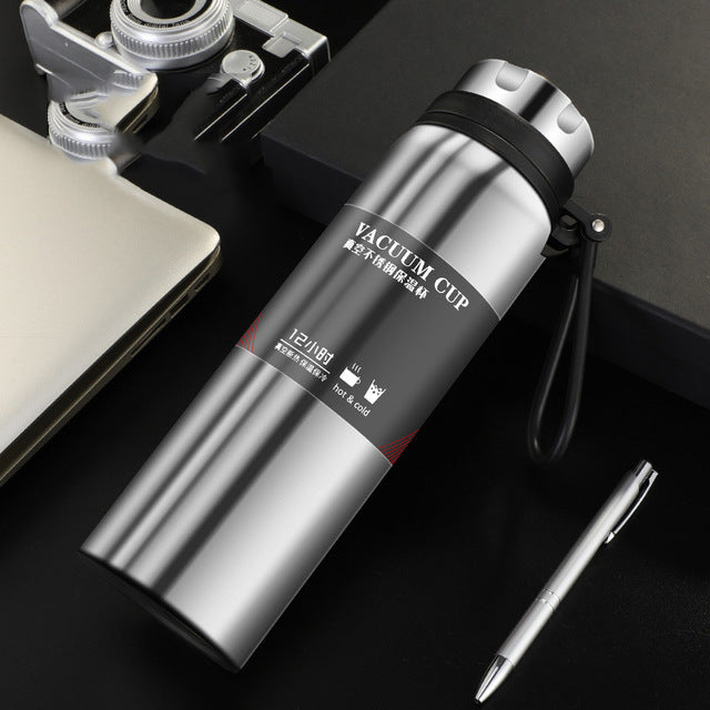 Elegant Insulated Stainless Steel Water Bottle/Thermos - Silver